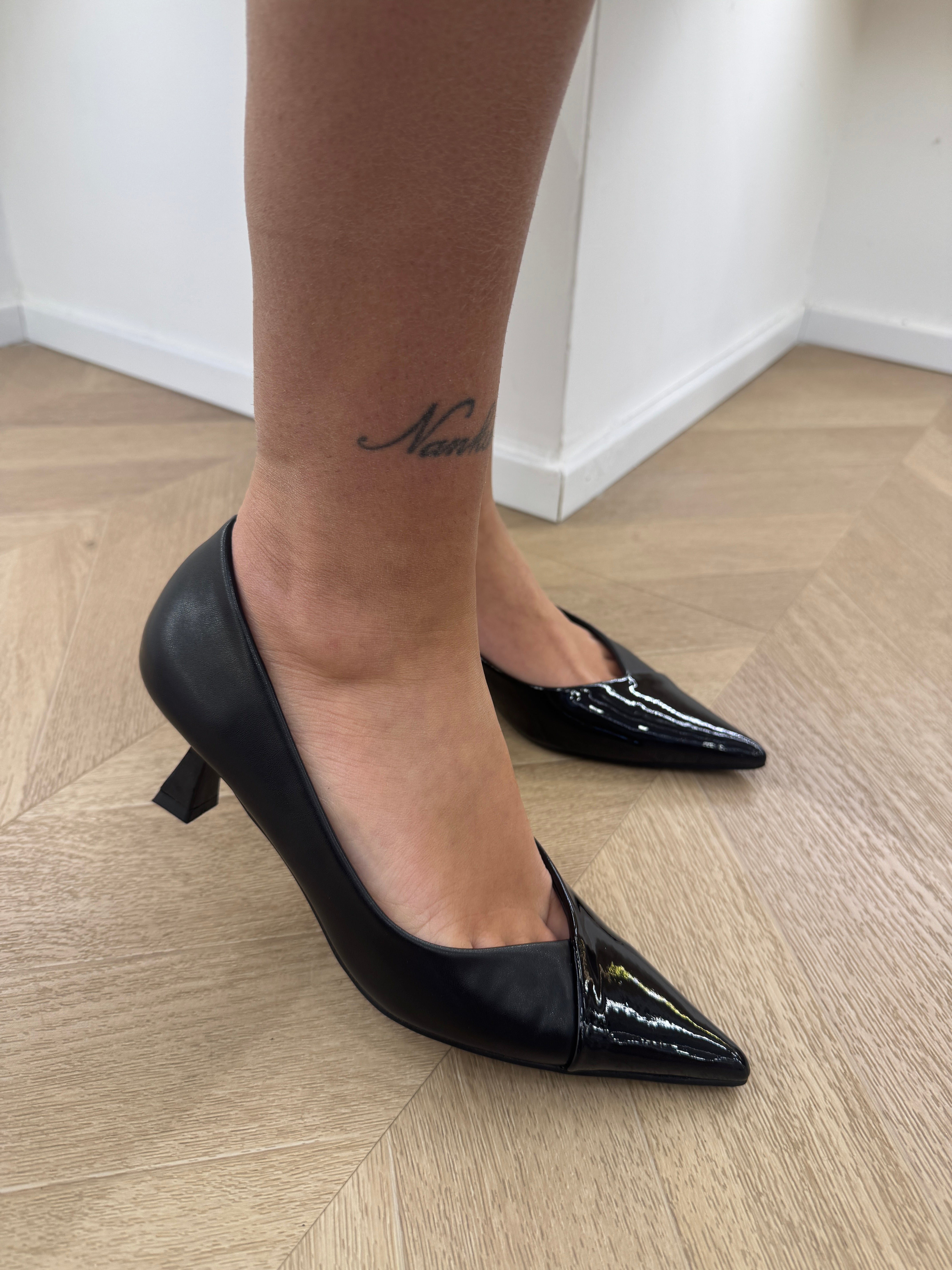 Décolleté Elvira nero