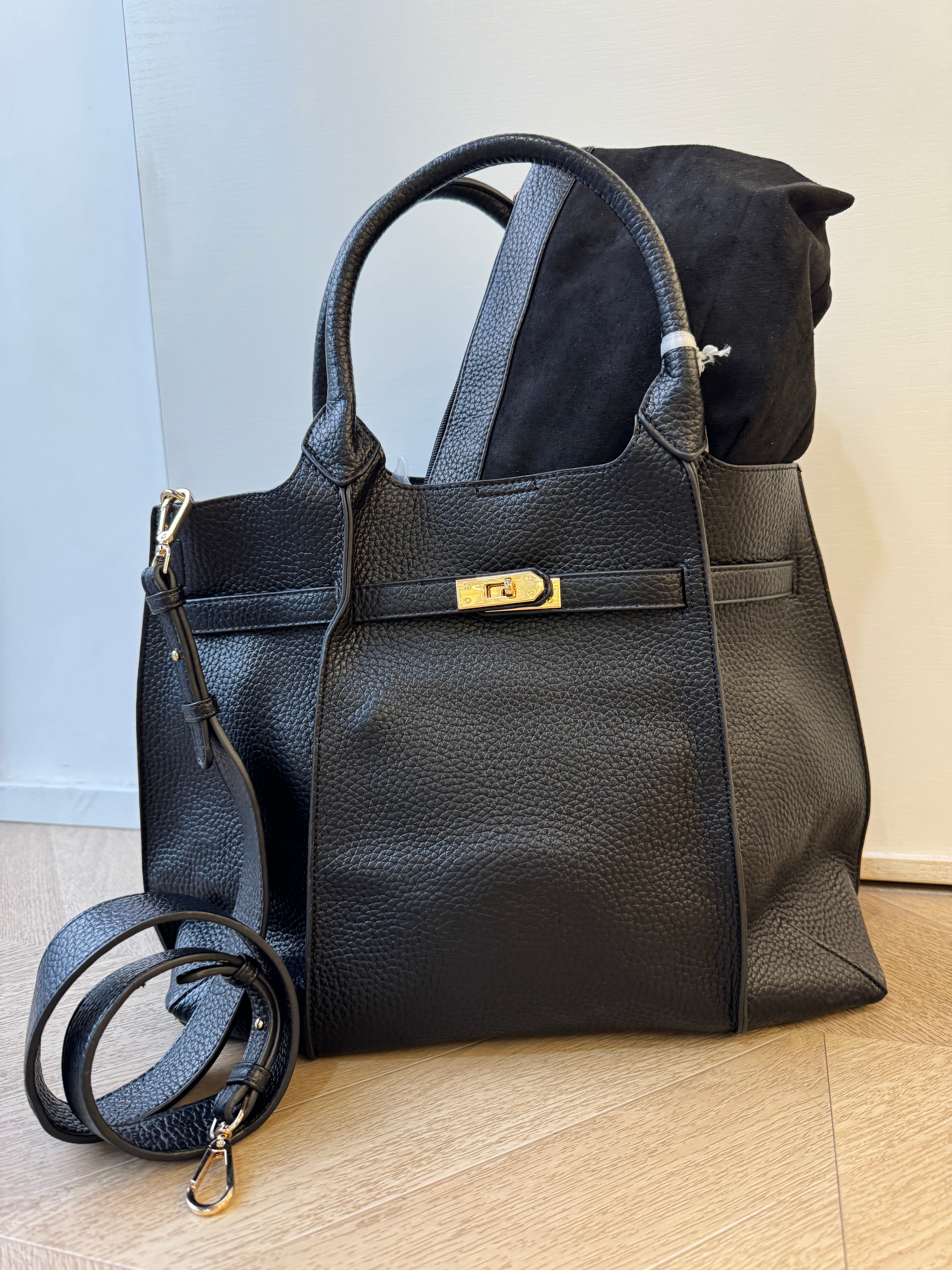 Maxi borsa Carmela nera