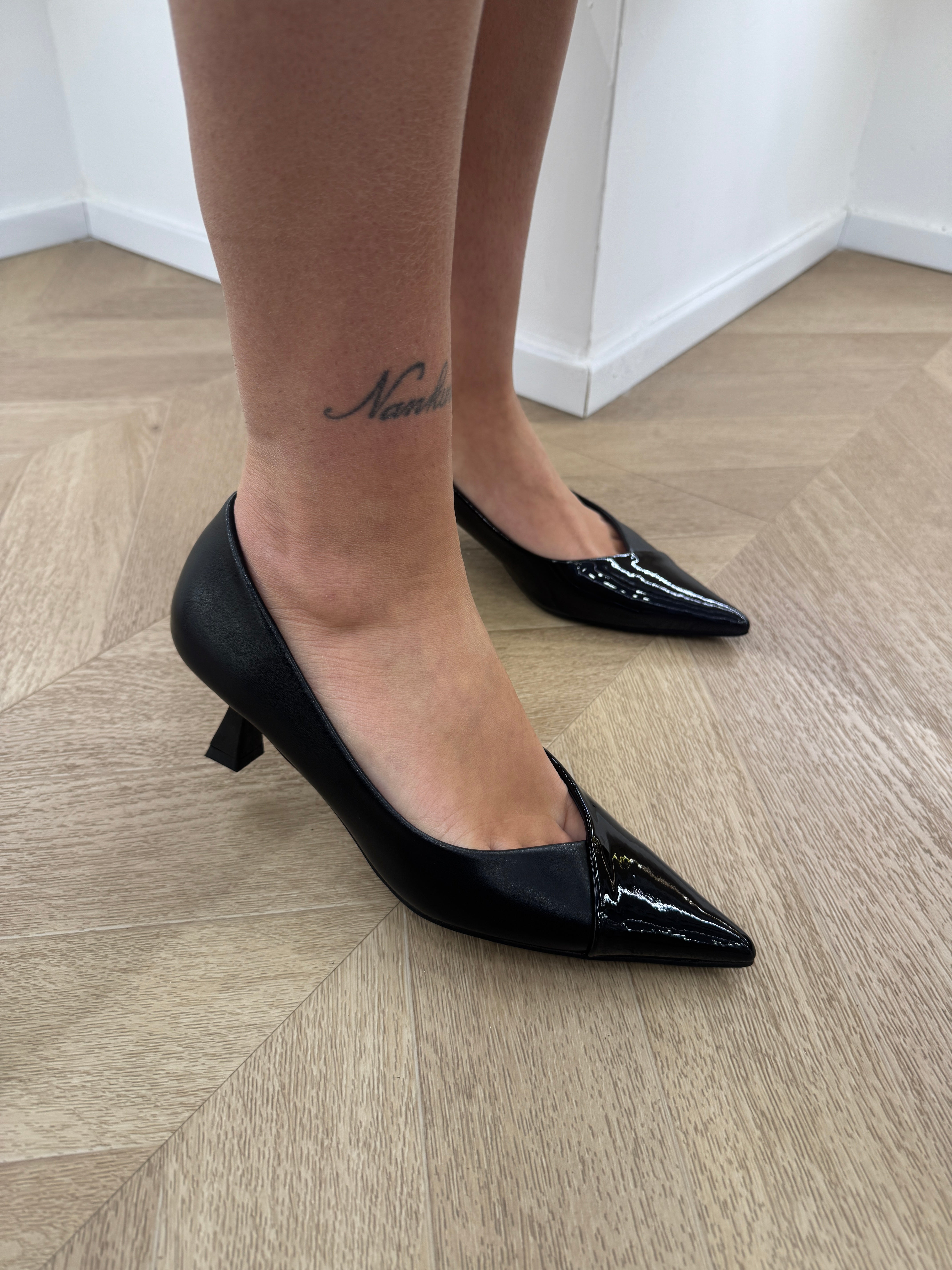 Décolleté Elvira nero