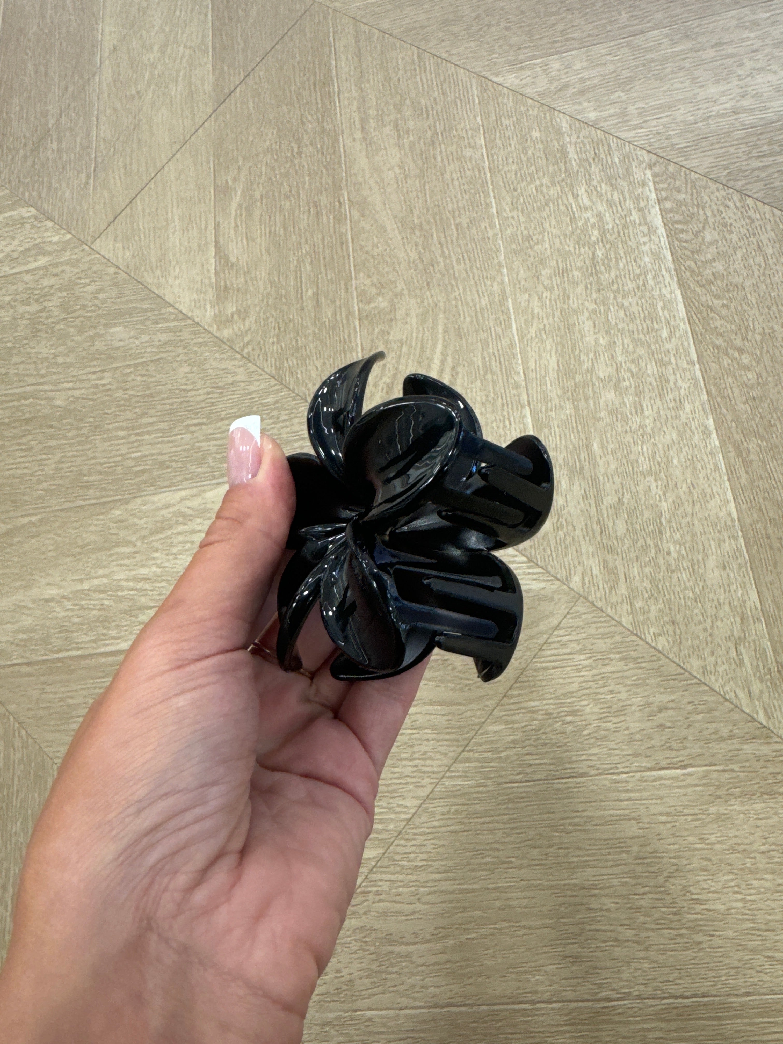 Molletta a fiore nera
