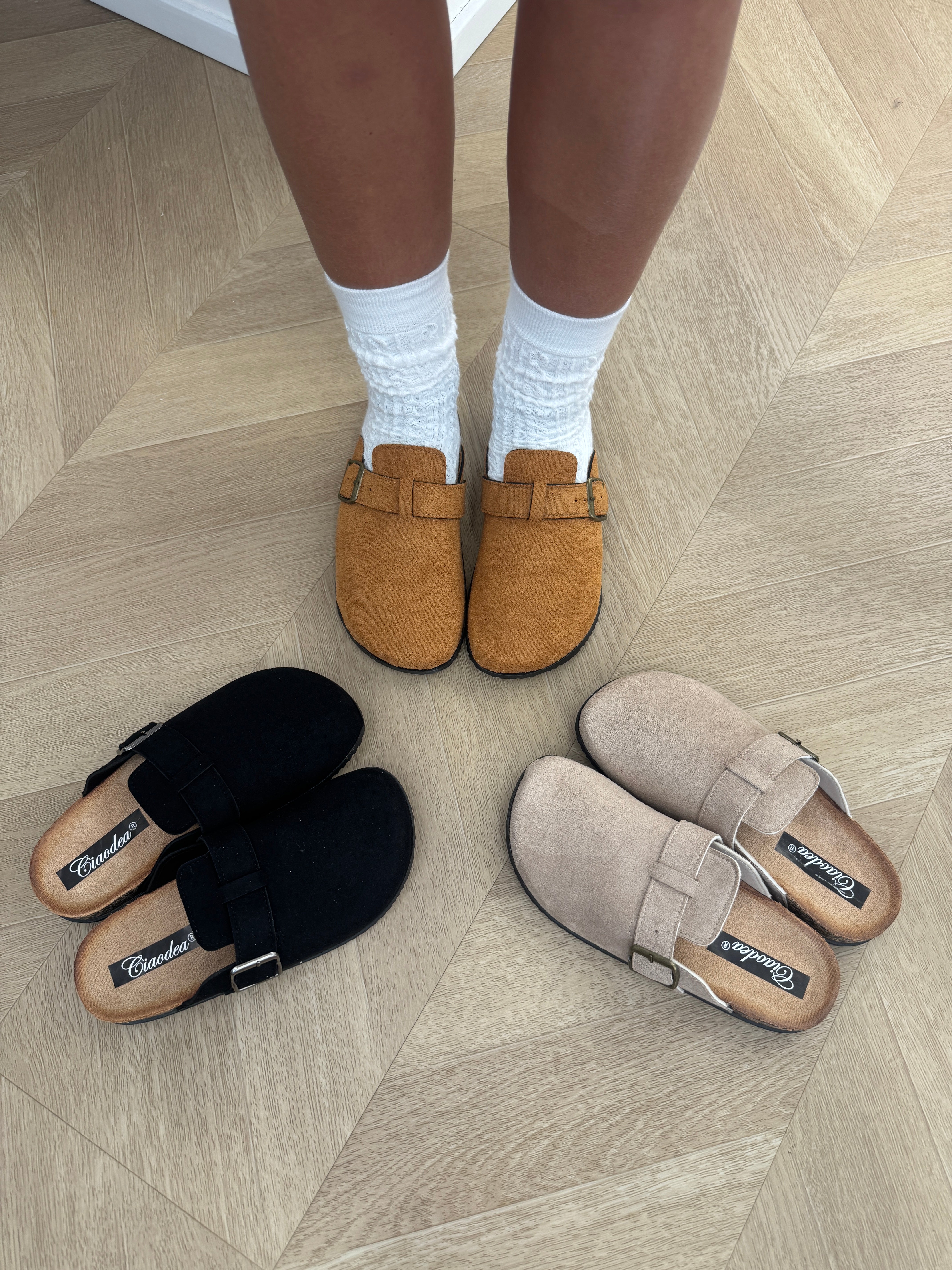 Ciabatta India beige con fibbia