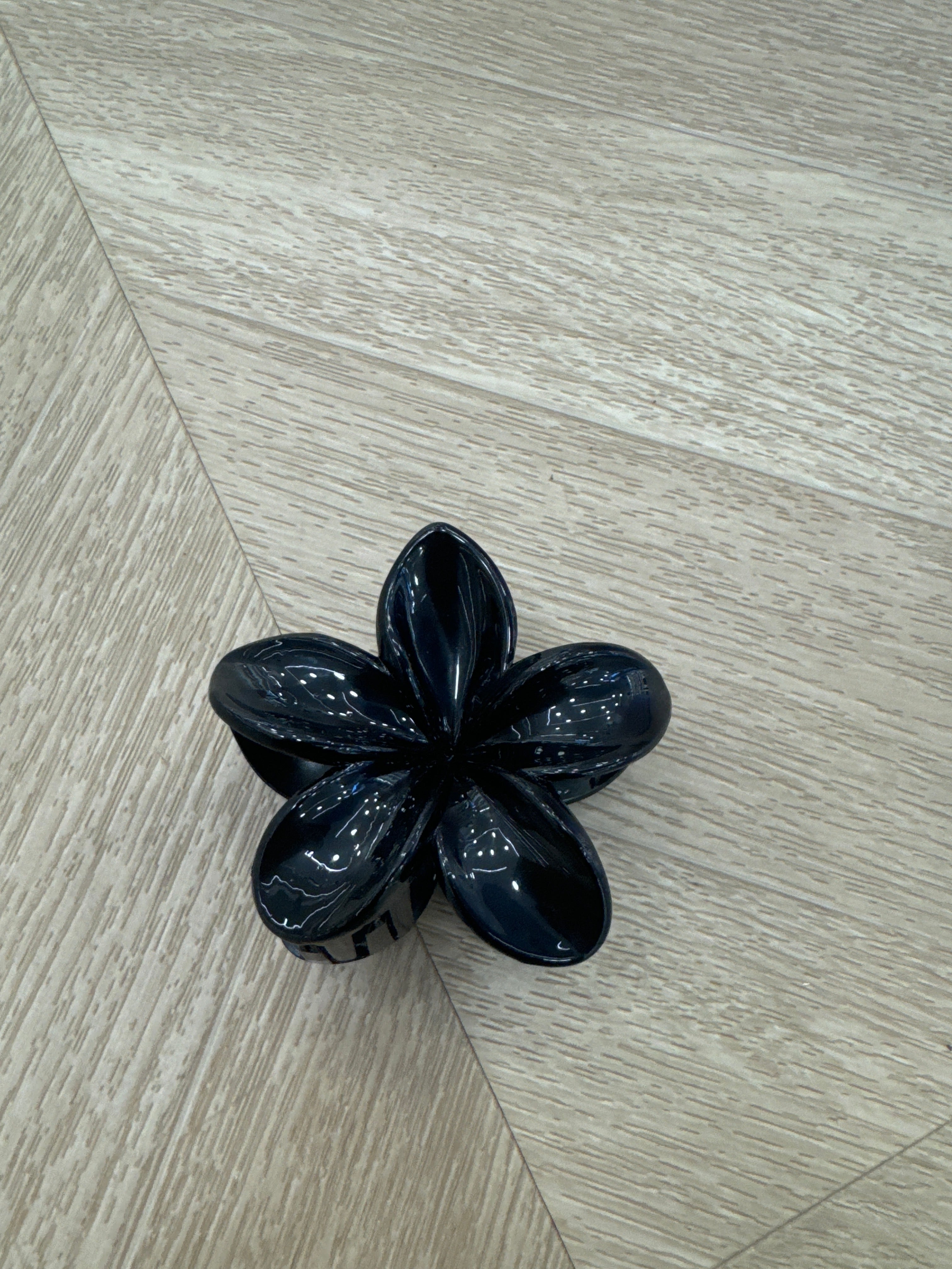 Molletta a fiore nera