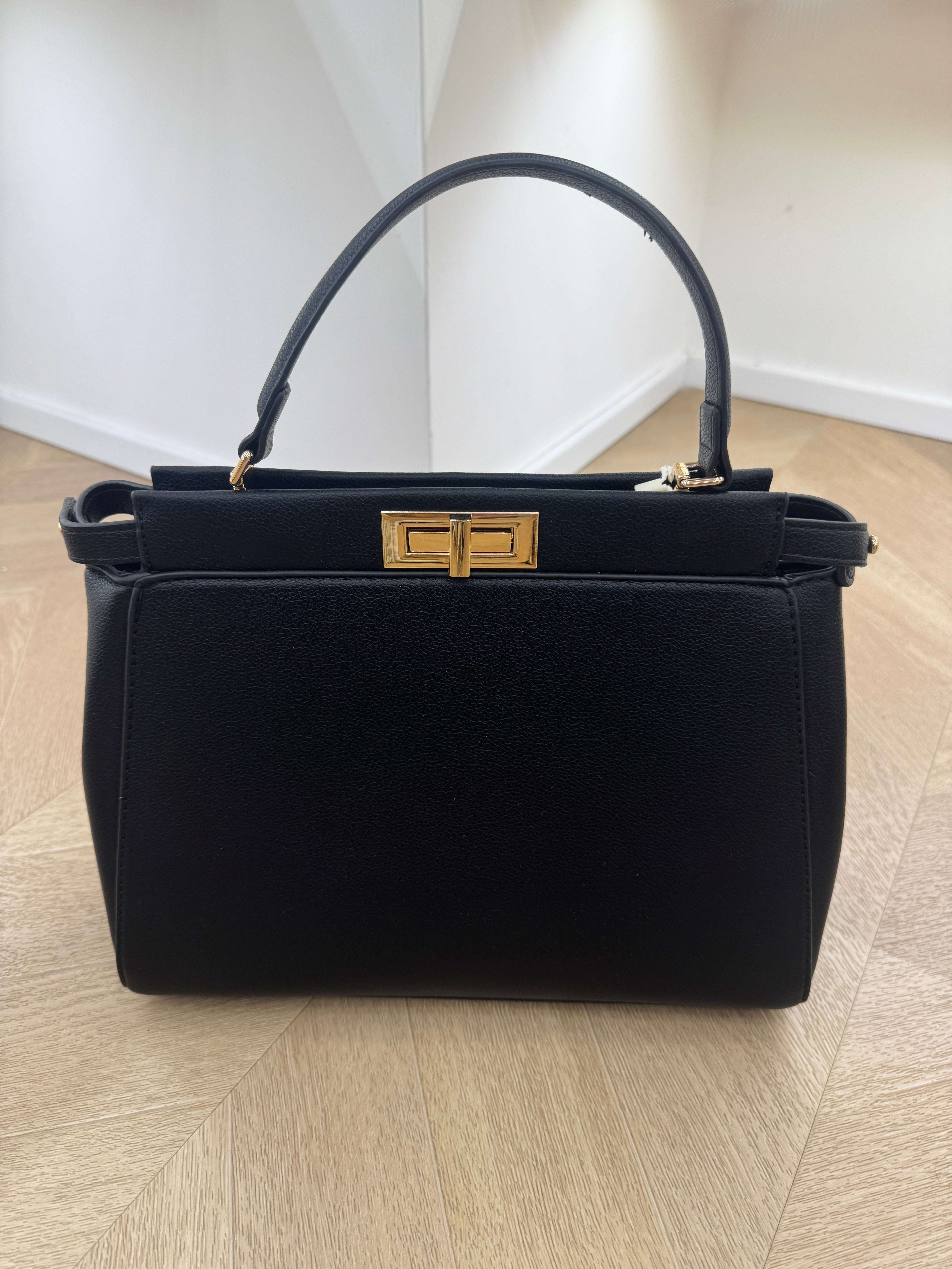 Borsa Helena nera
