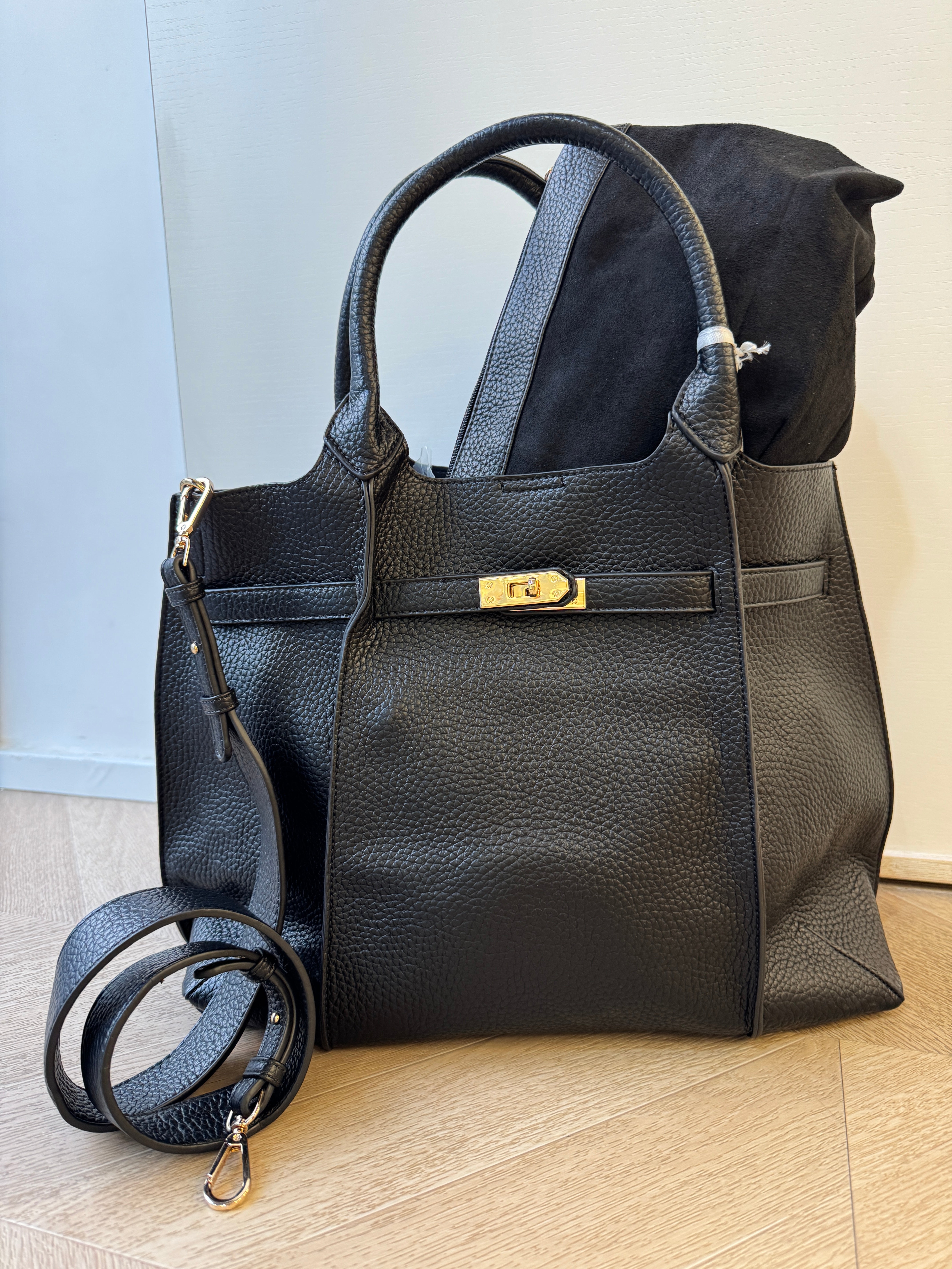 Maxi borsa Carmela nera
