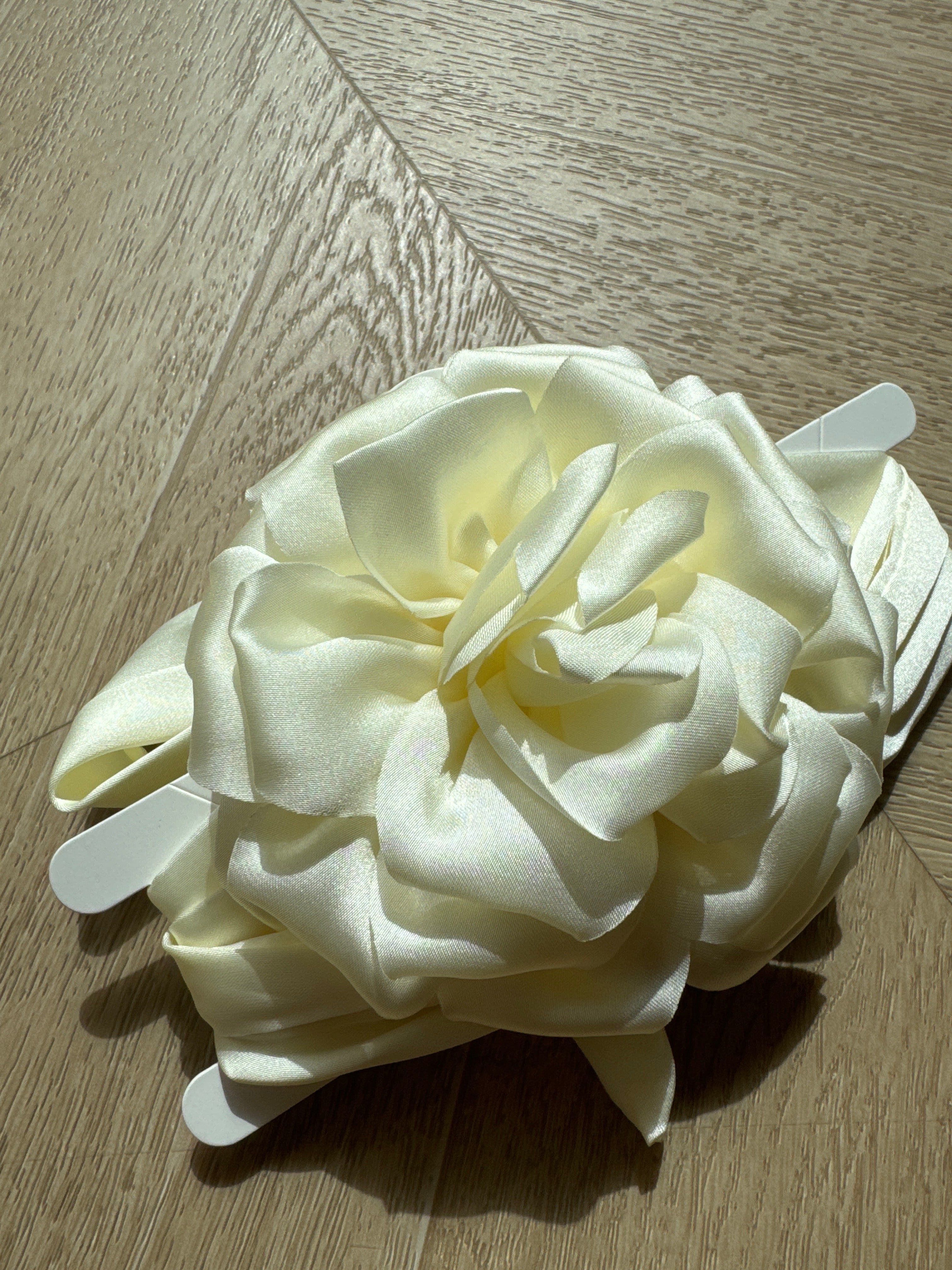Chocker a rosa crema