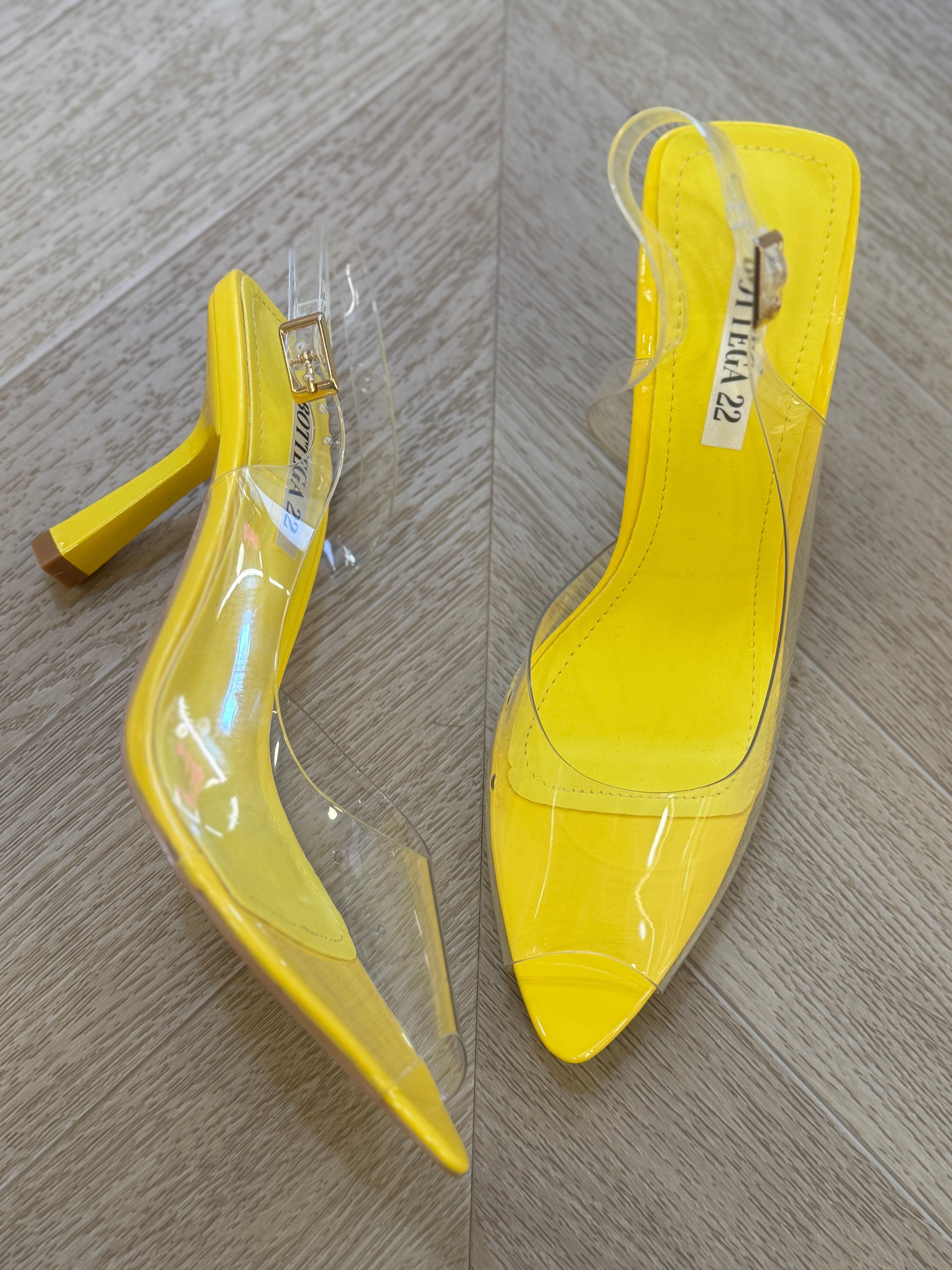 Décolleté queen trasparente giallo