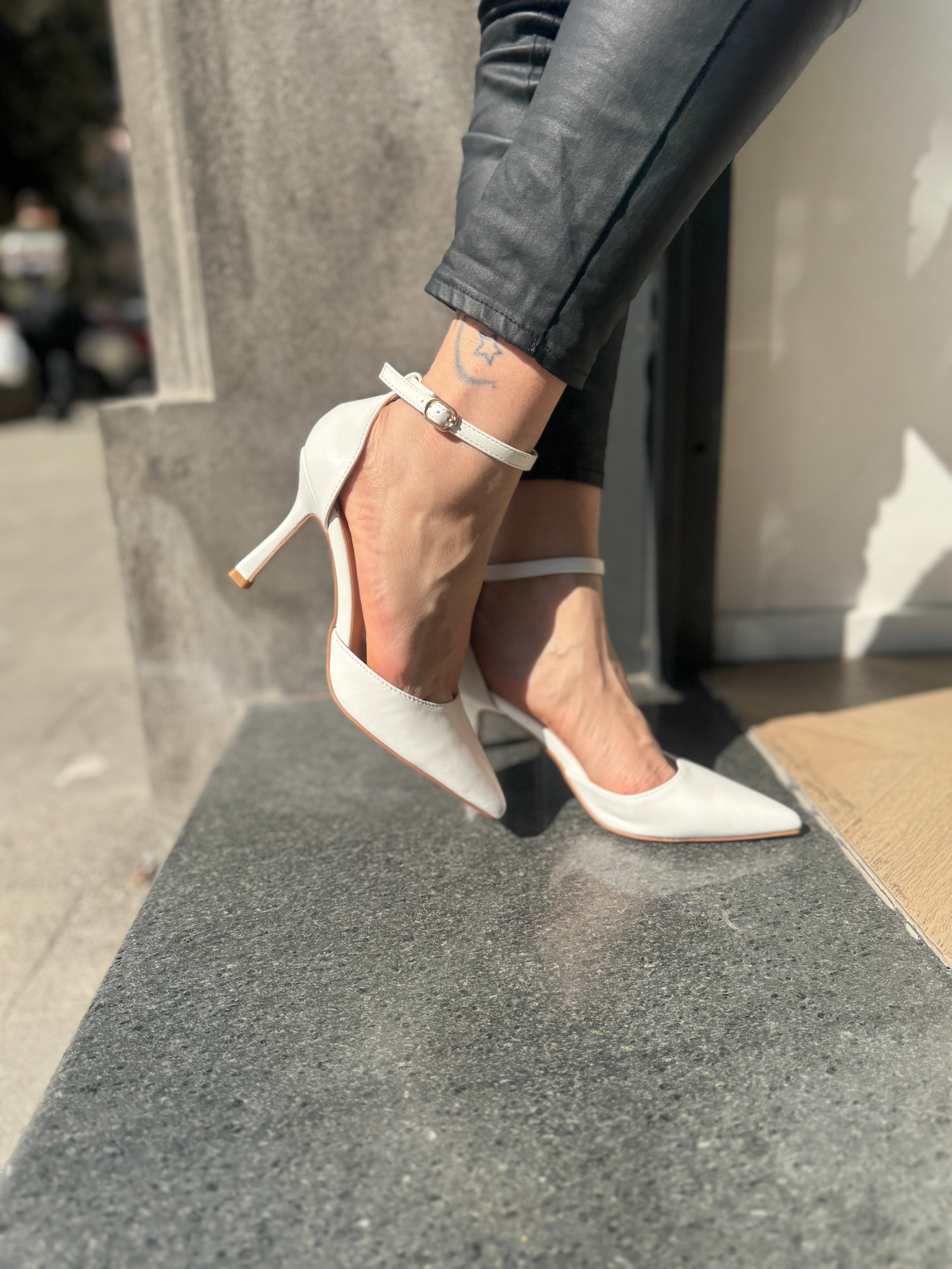 Décolleté claire tacco quadrato bianco