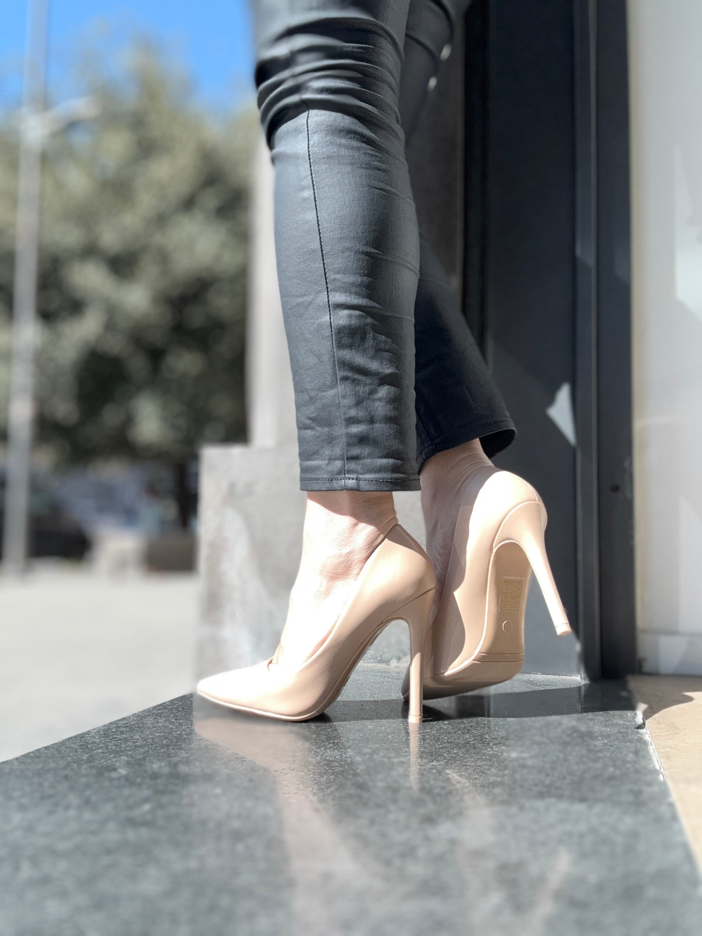 Décolleté basic alto nude