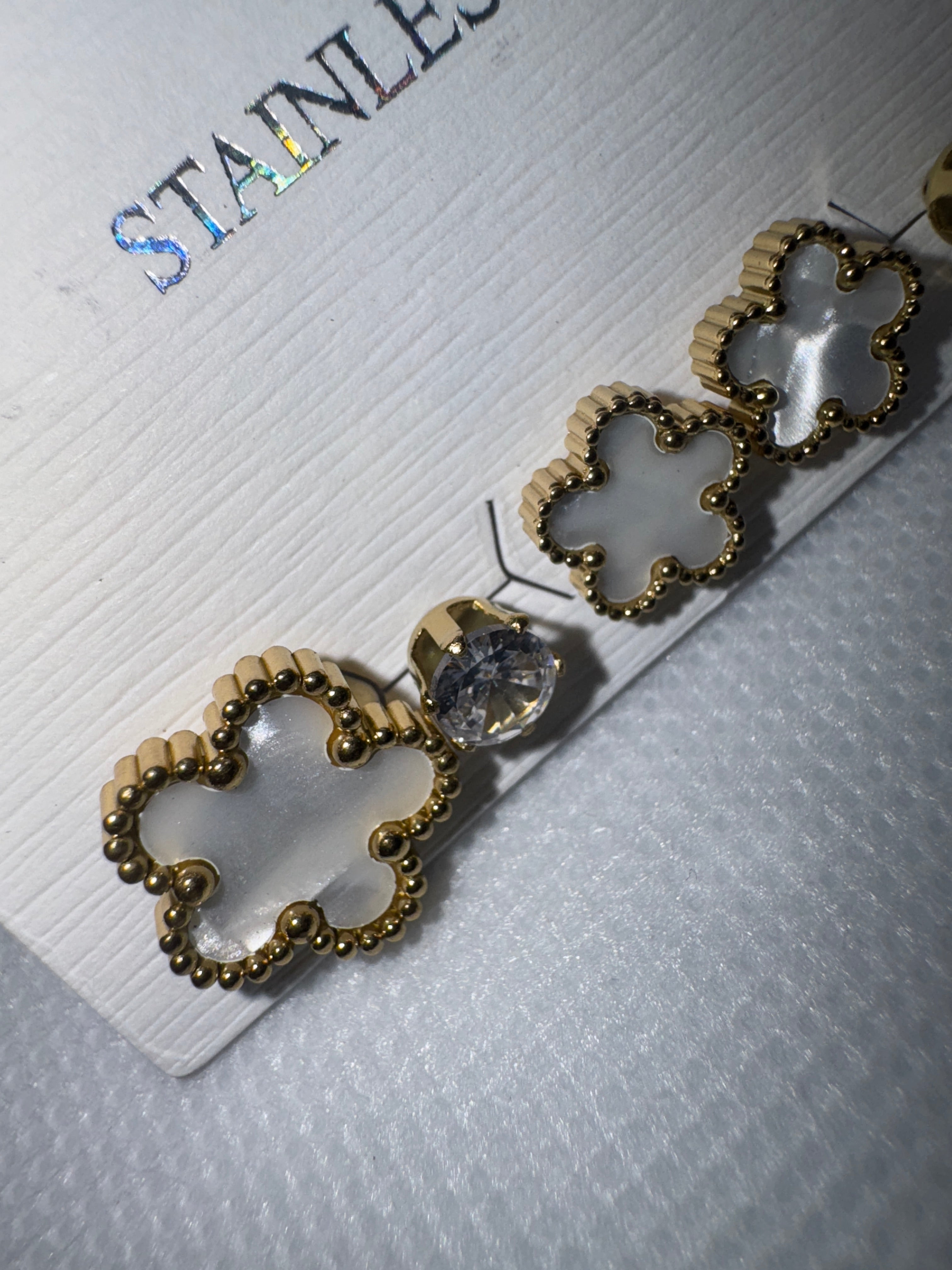 Set orecchini modello Sweet Alhambra bianco/oro