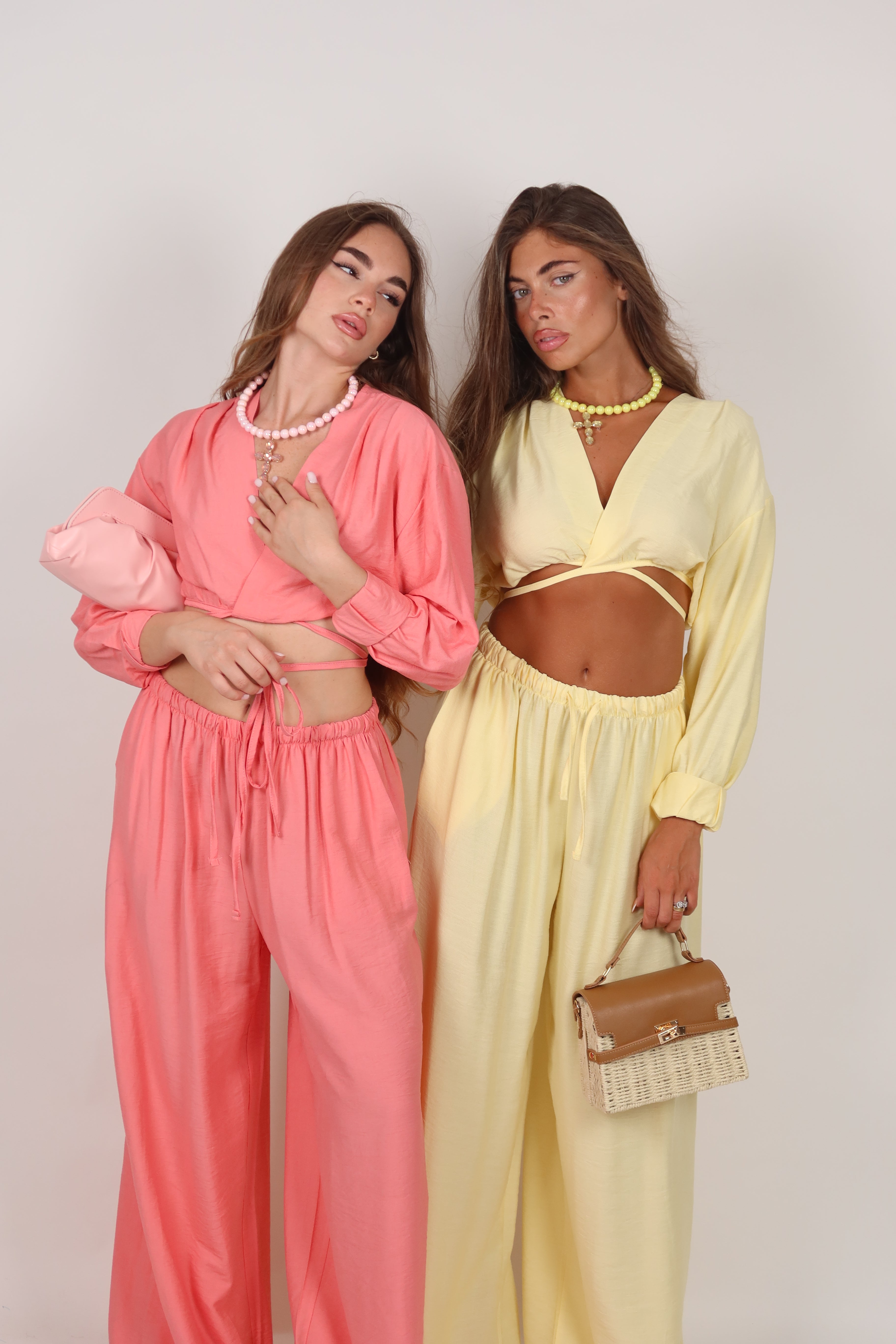 Collana balls croce rosa