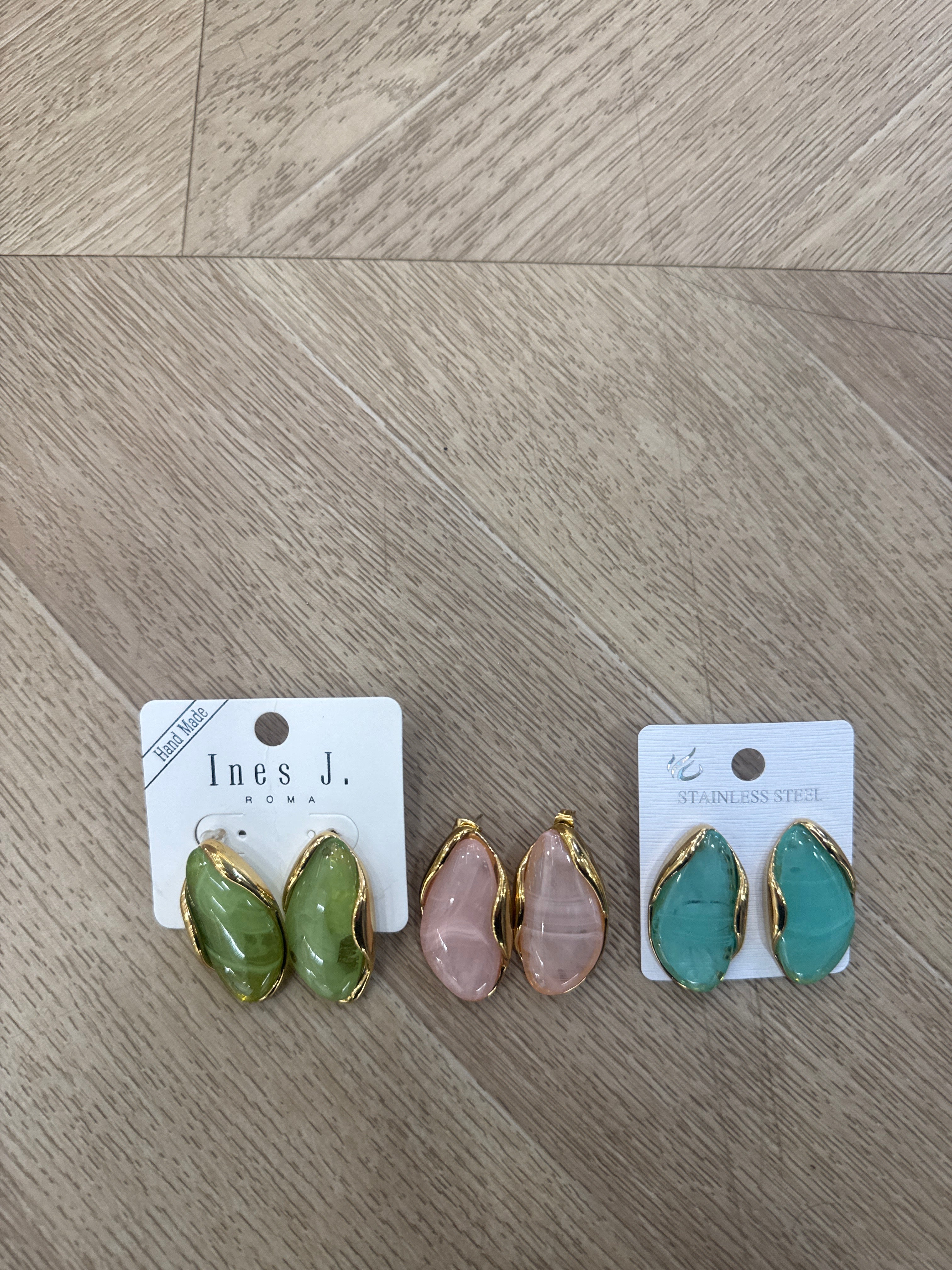 Orecchini ovali più colori