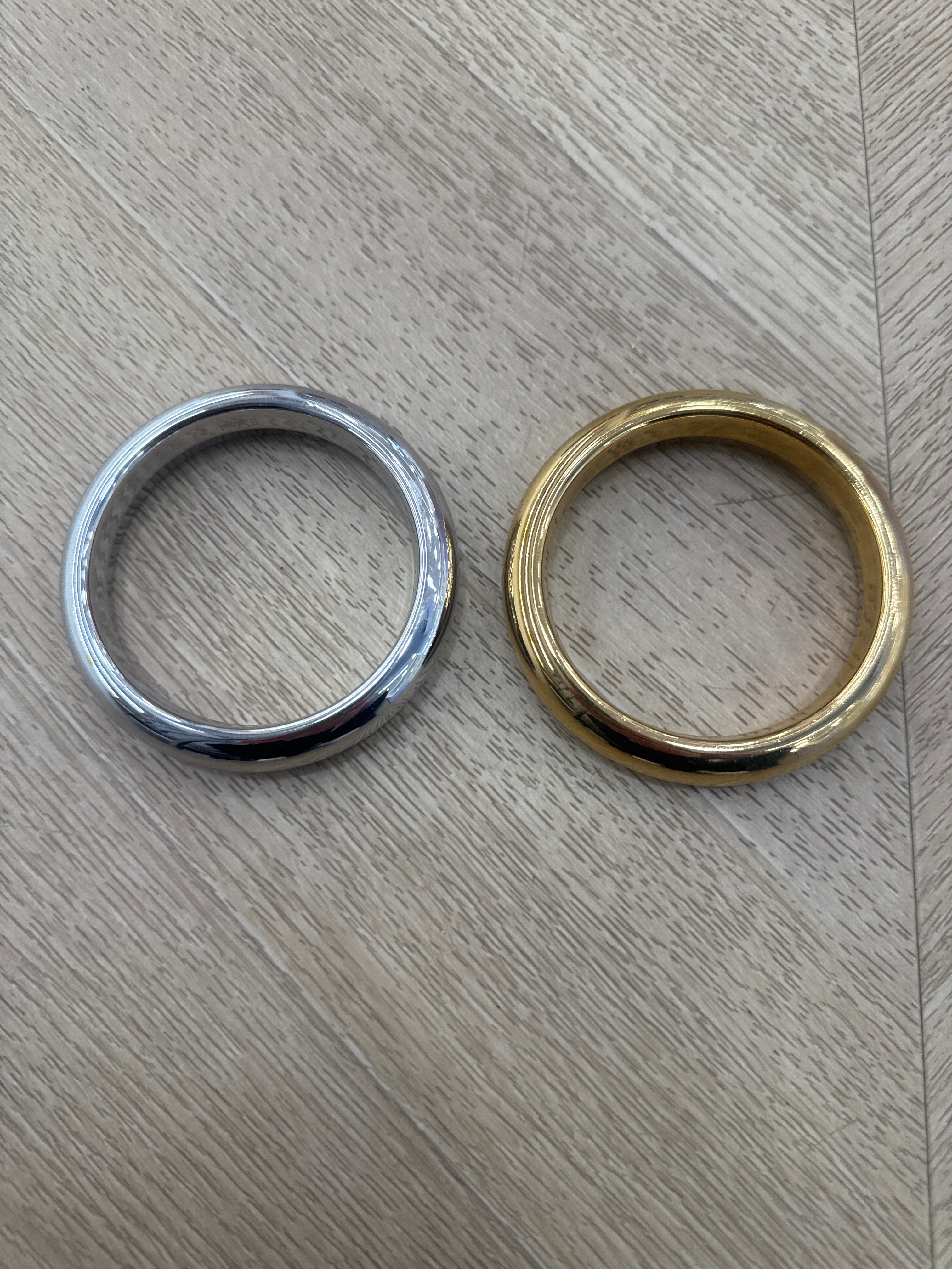 Bracciale rigido