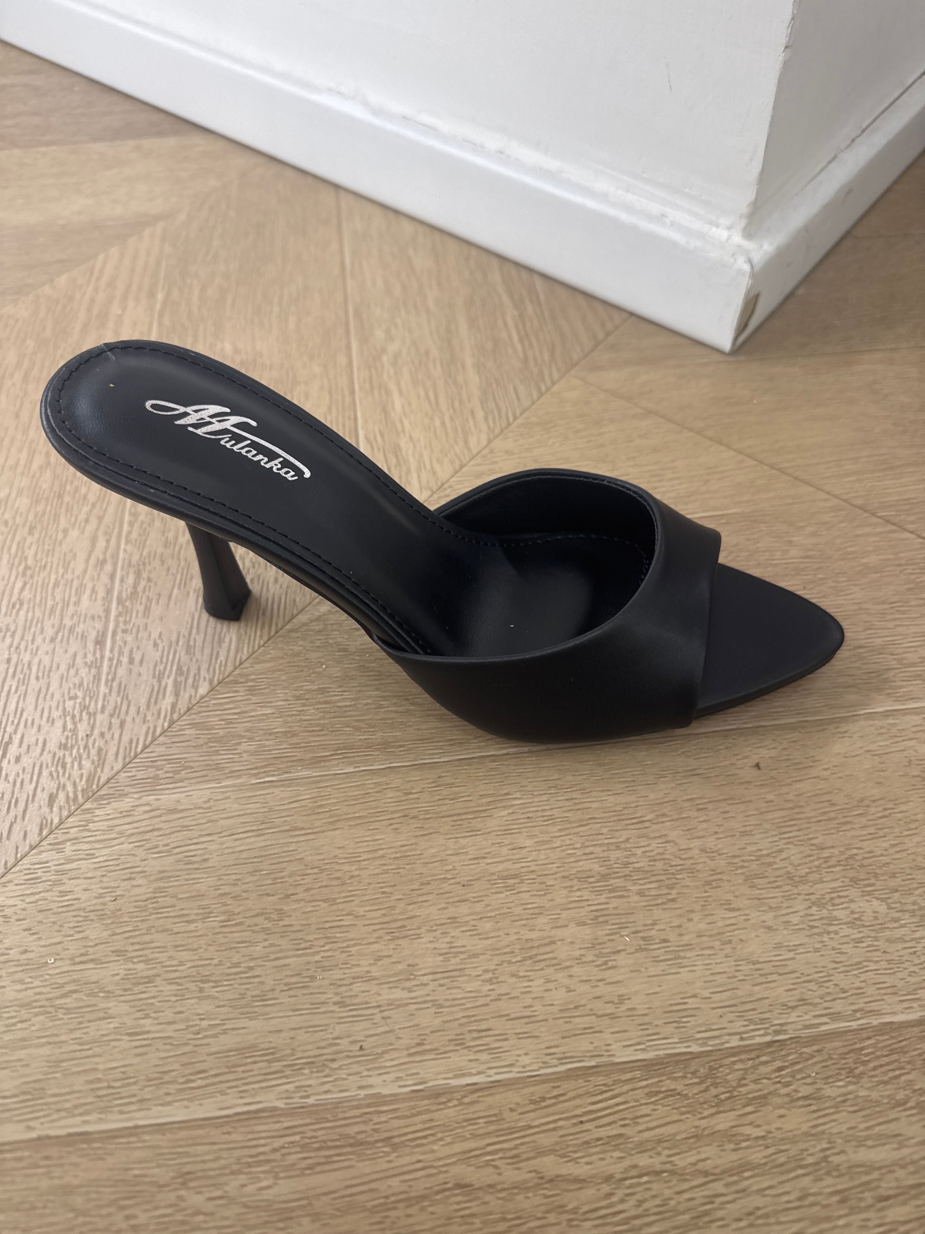 sandalo Eva nero pelle