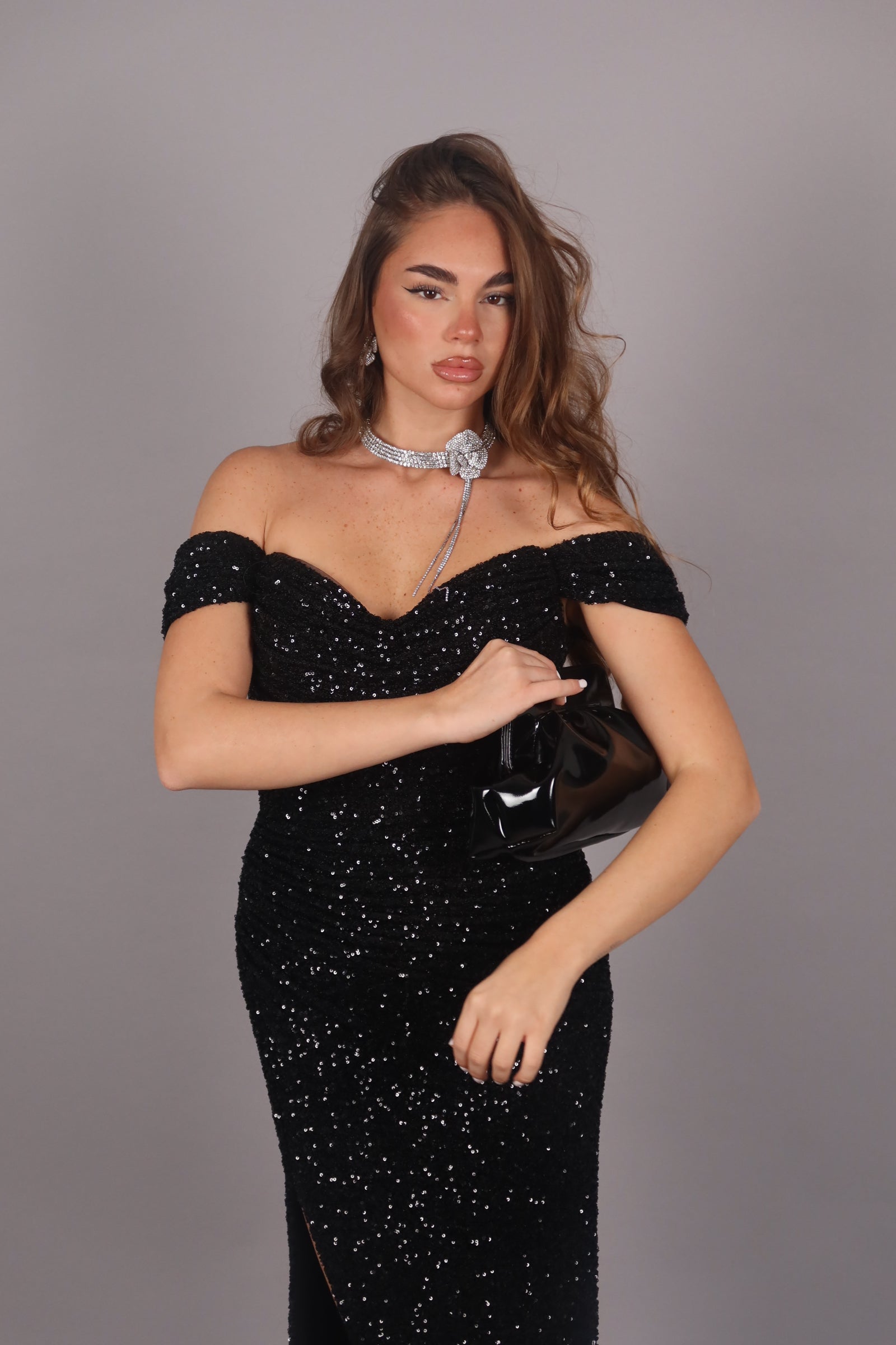 Girocollo con fiore e strass argento