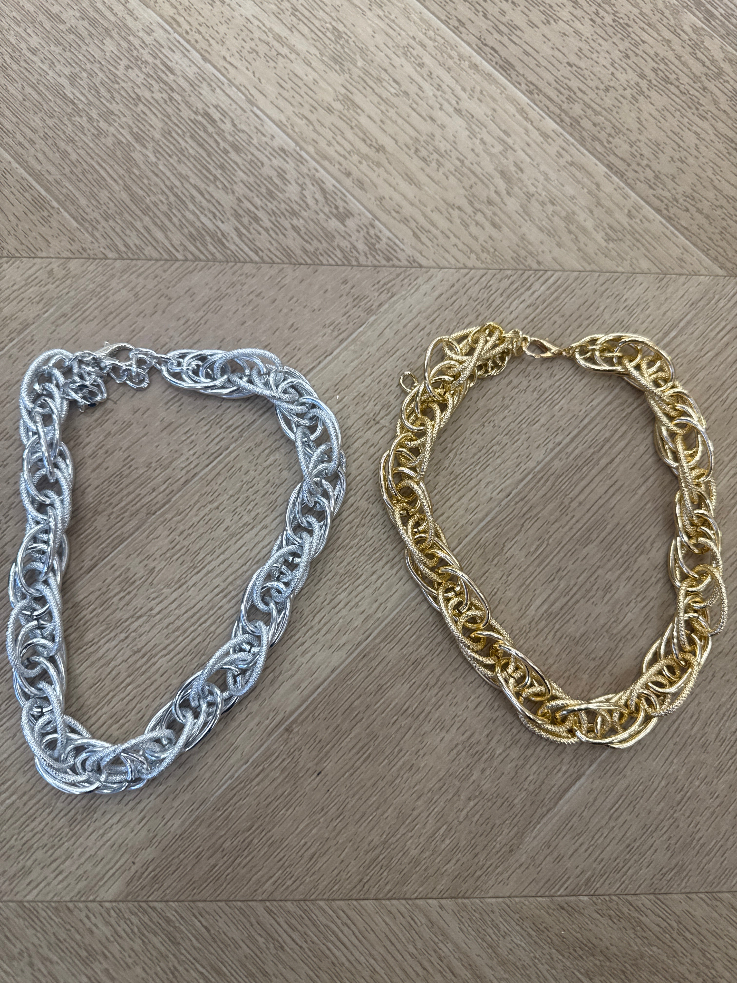 Collana cerchio intrecciato