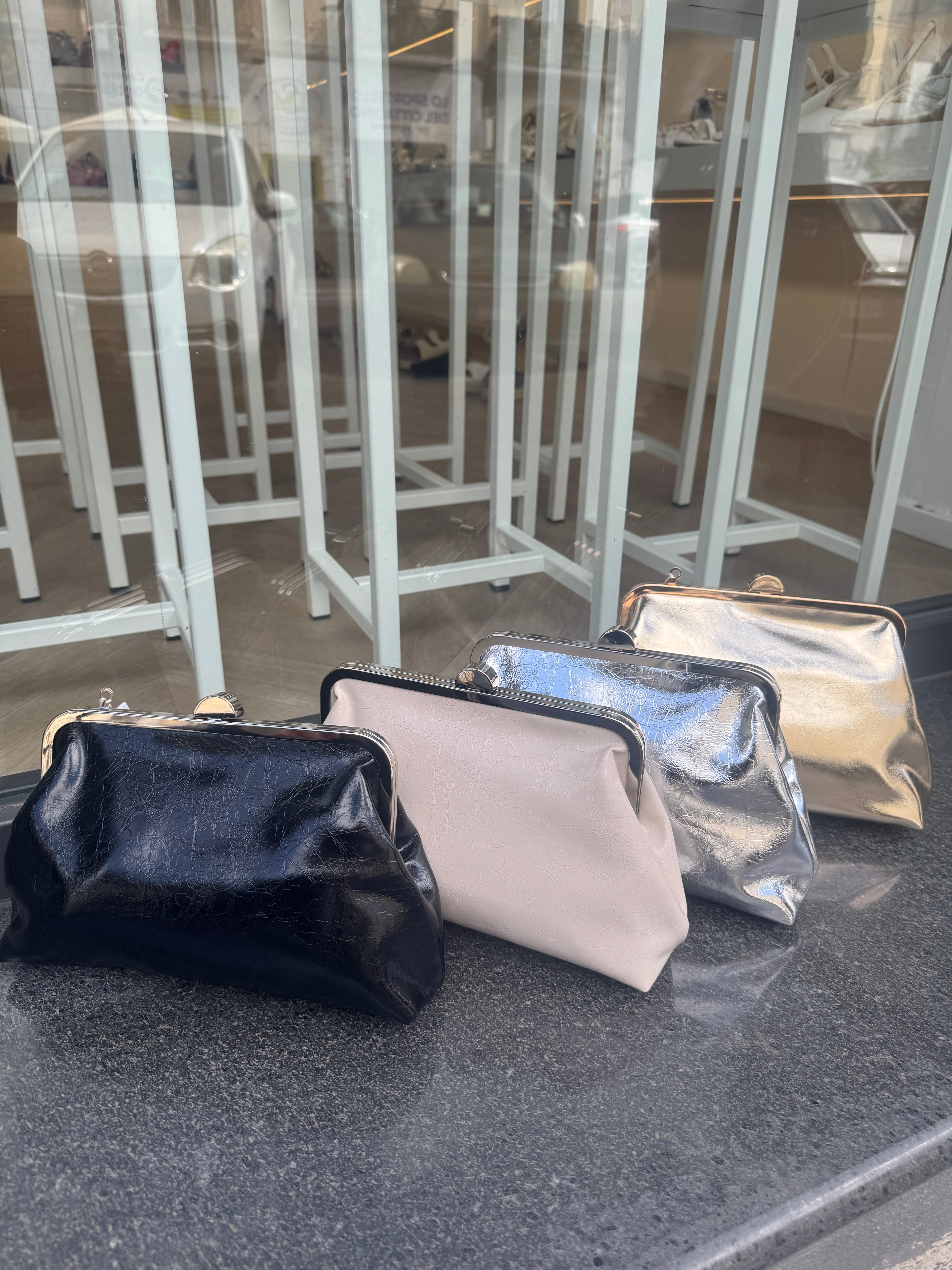 Pochette Vale