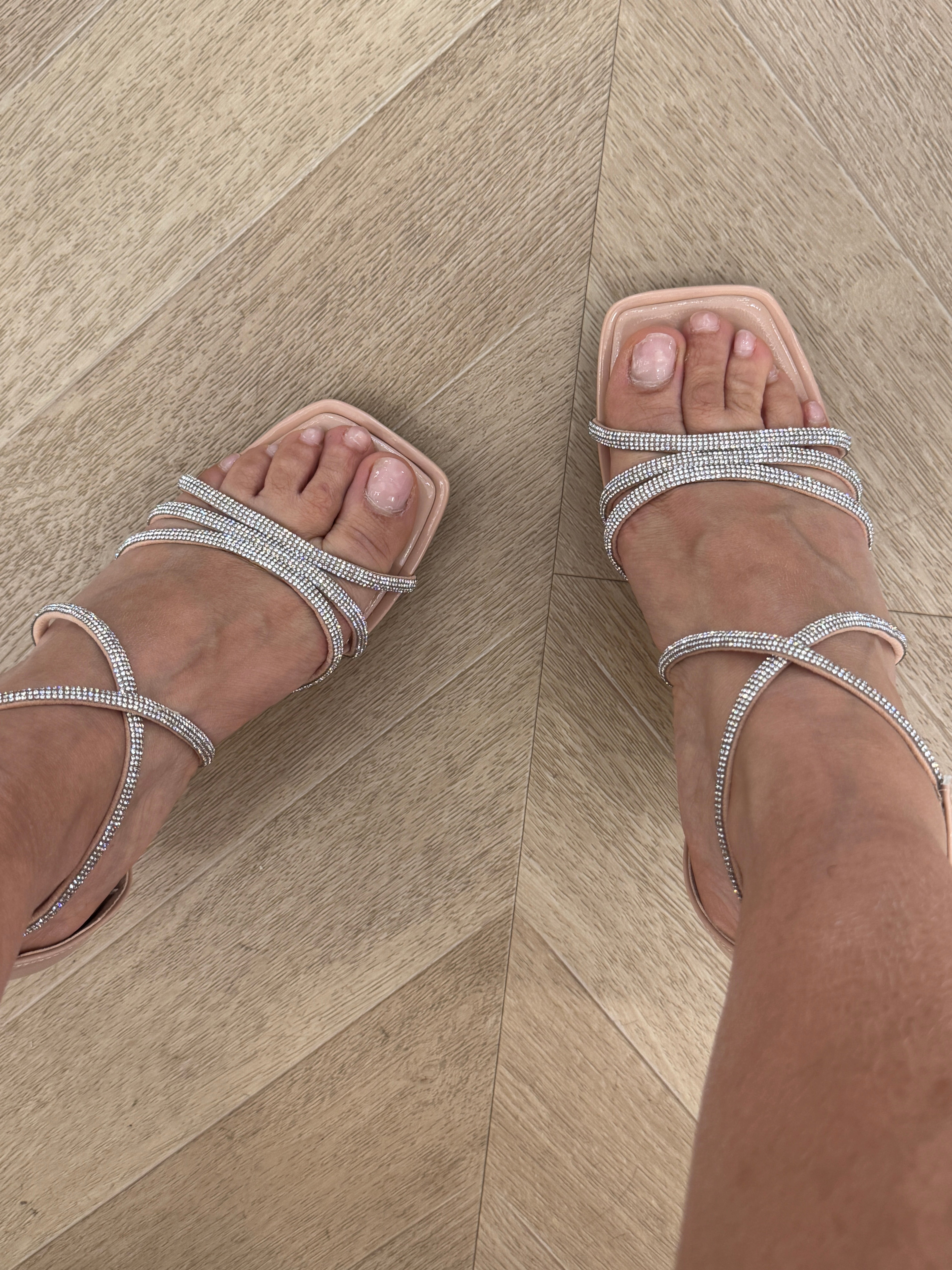 Sandalo Aisha con strass nude